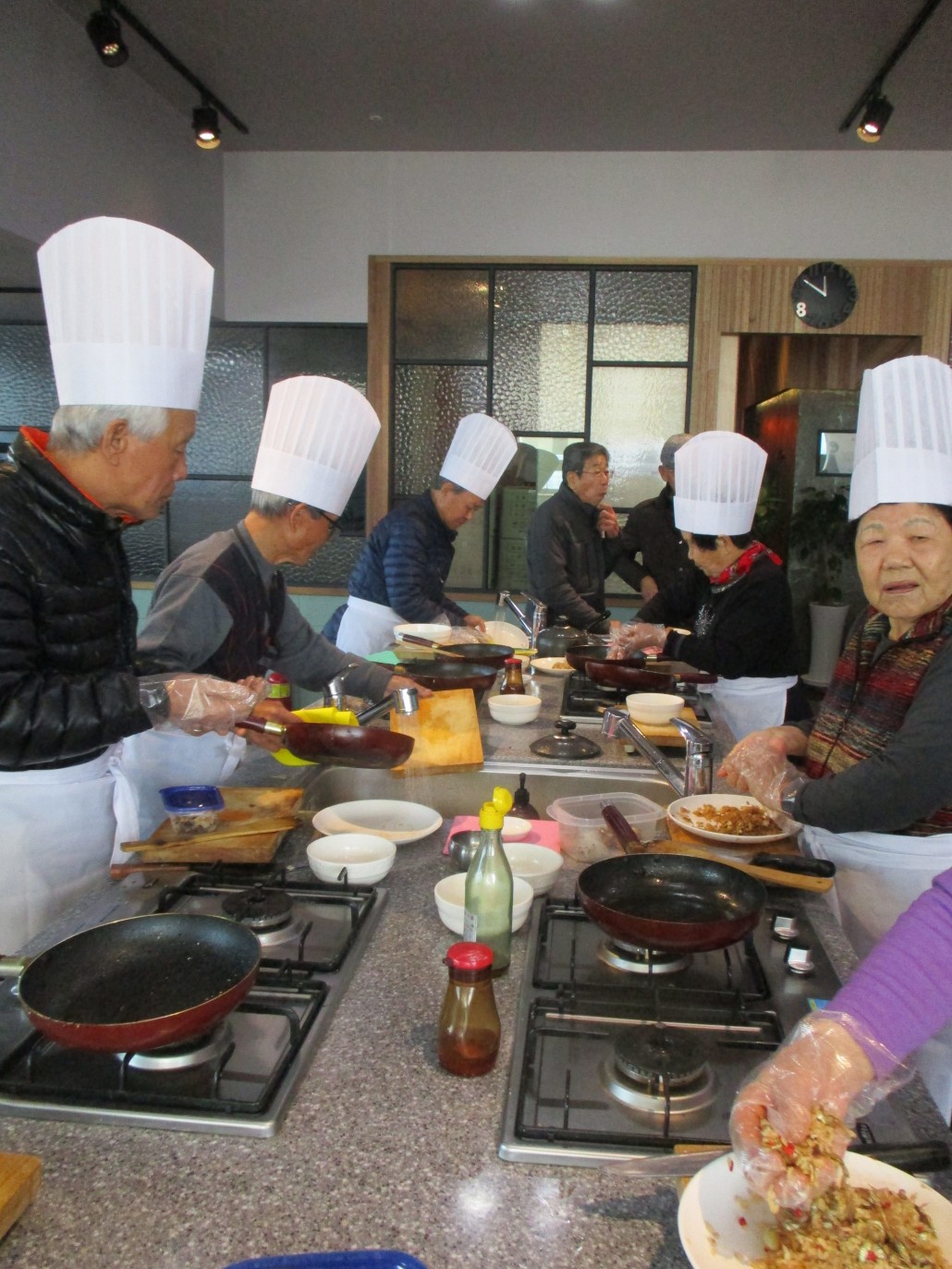 f06f92a93b95d4378483bd3f07adc724_1511510