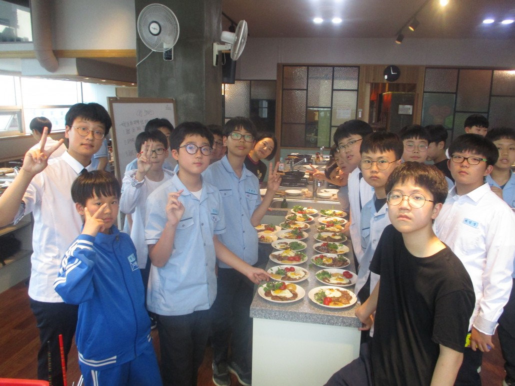 81de8b867876b81fc33abfcafea83514_1569580