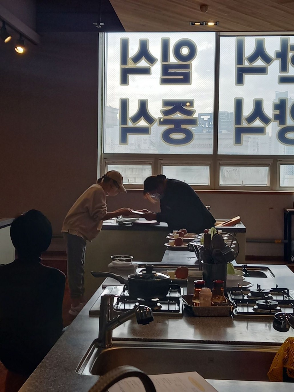 a2dedf6a056fb25e09a28aea1ee094e7_1669678